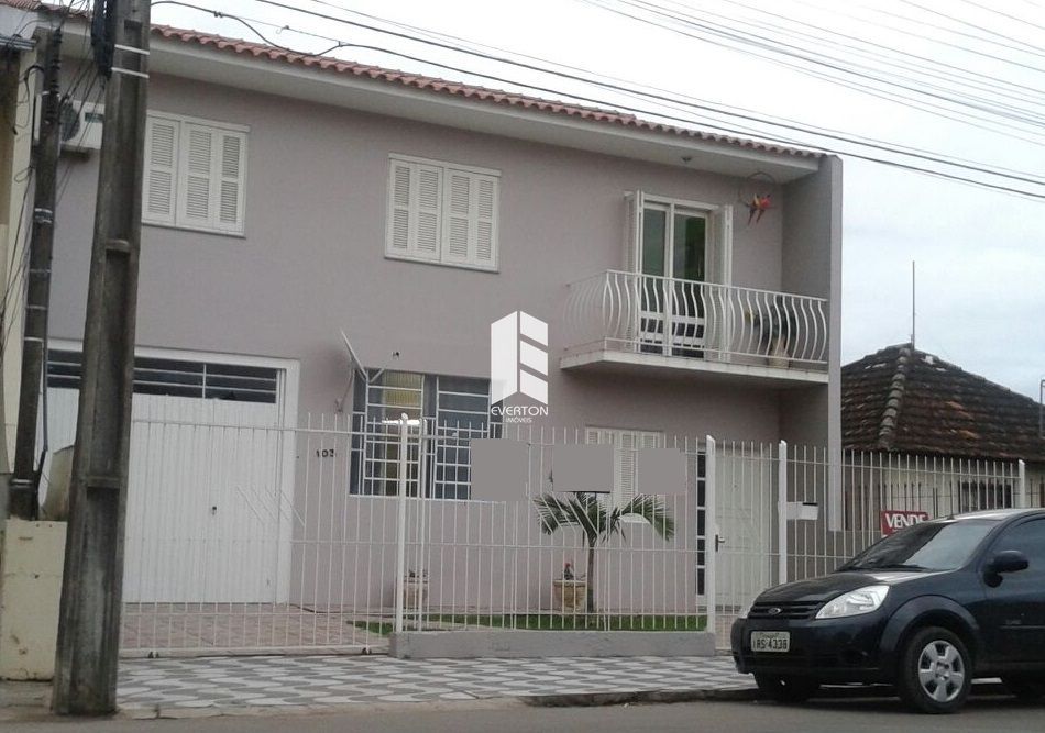 Casa de 3 quartos, 200m² no bairro Camobi, em Santa Maria | Eu Corretor