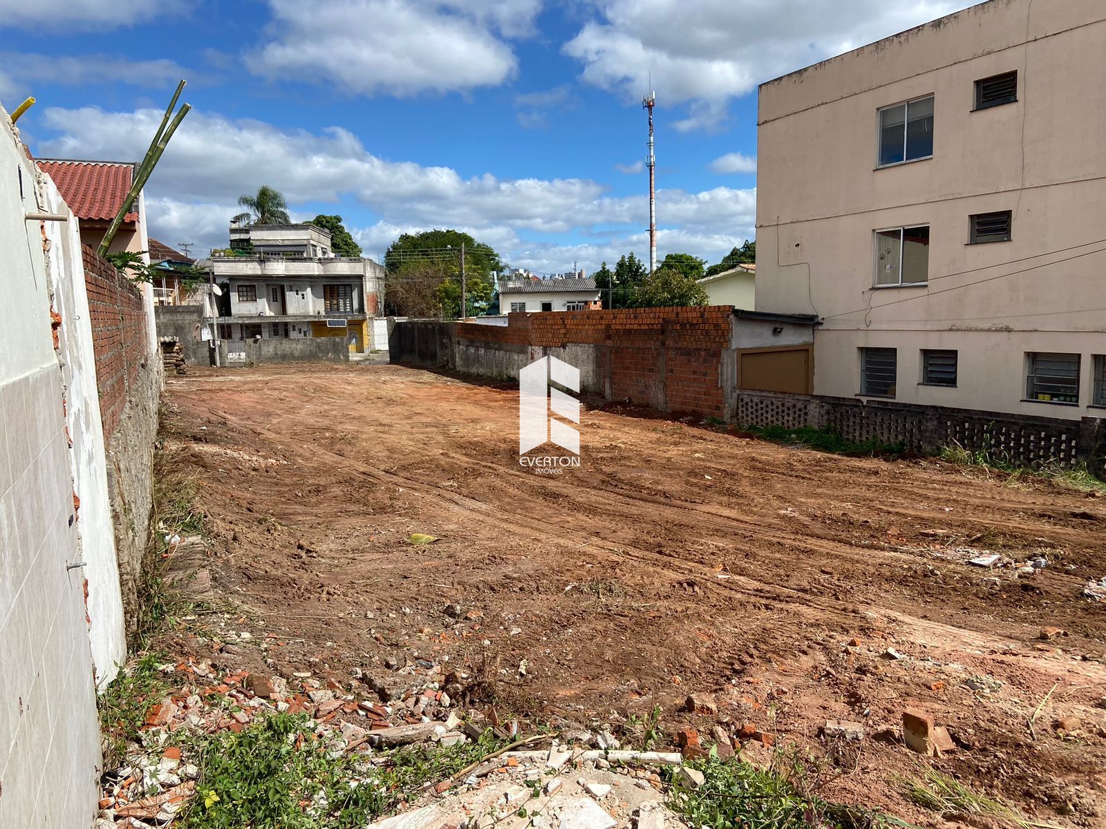 Lote/Terreno de 598m² no bairro Itararé, em Santa Maria | Eu Corretor