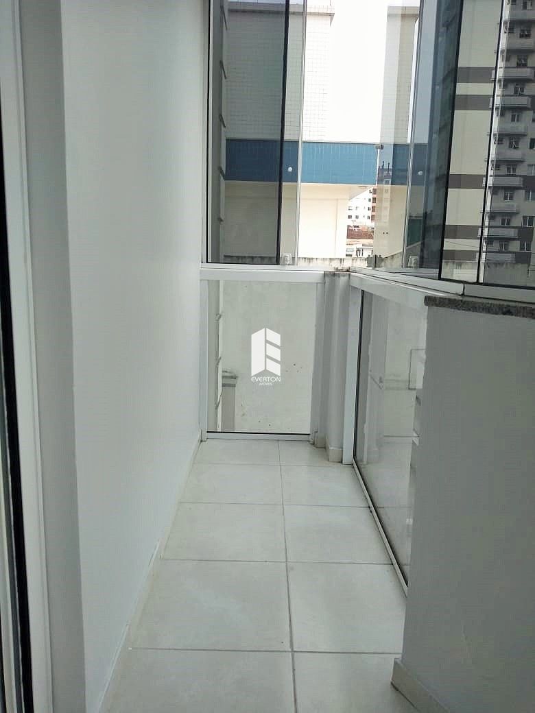 Apartamento 2 dormitórios à venda menino jesus santa maria/r