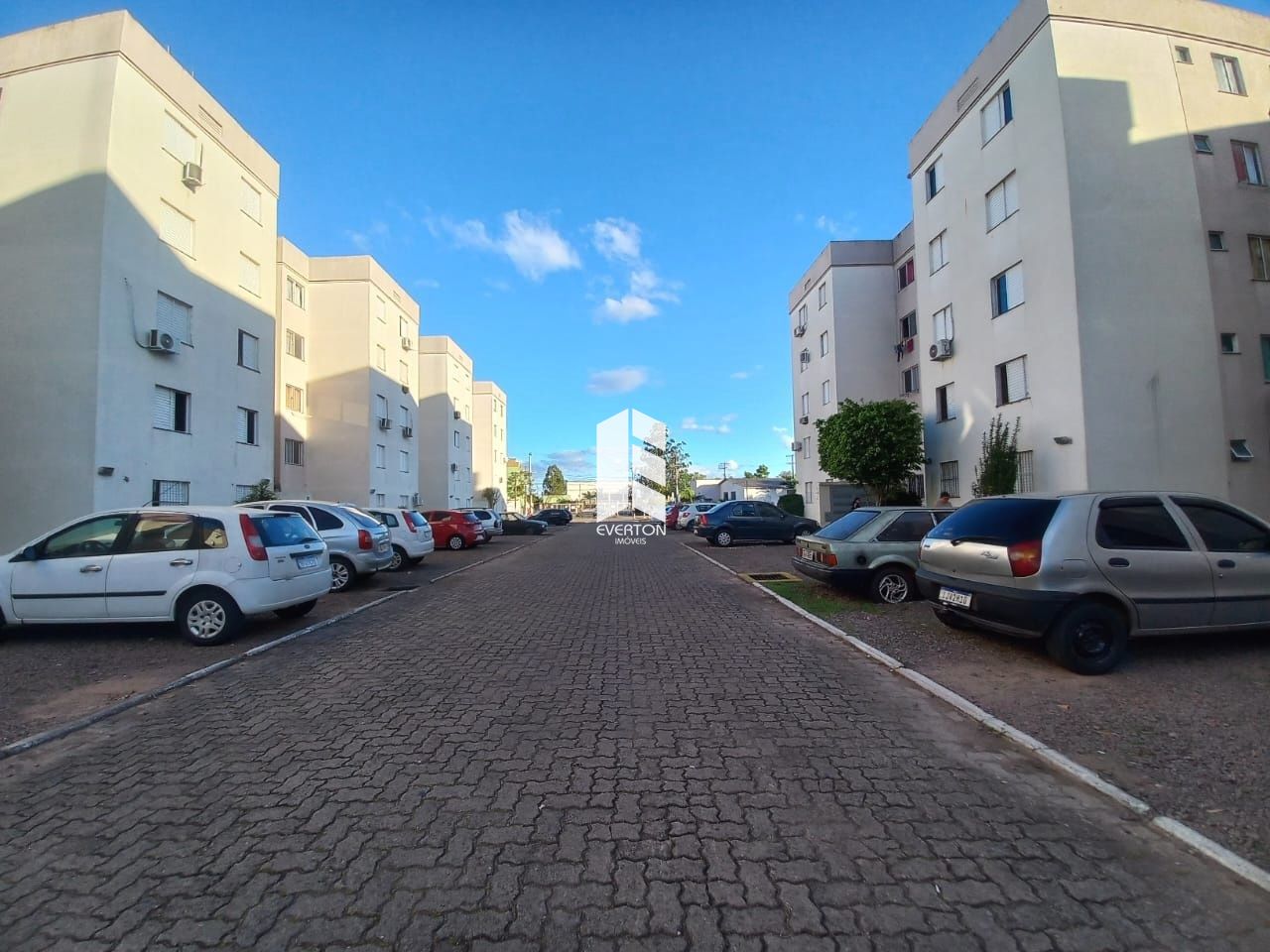 Apartamento 2 dormitórios à venda Passo D'Areia Santa Maria/RS