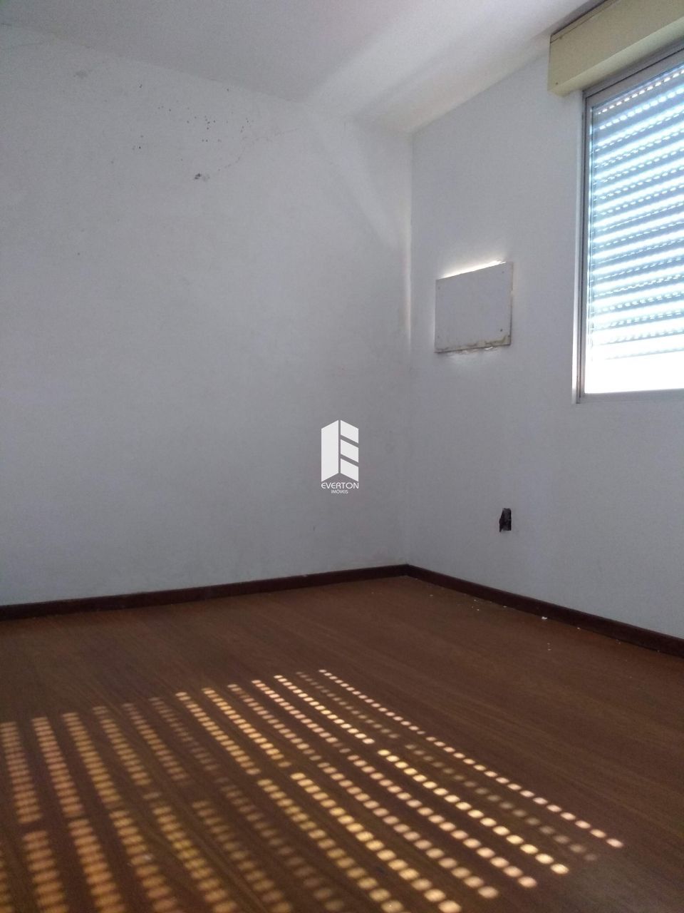 img12697372