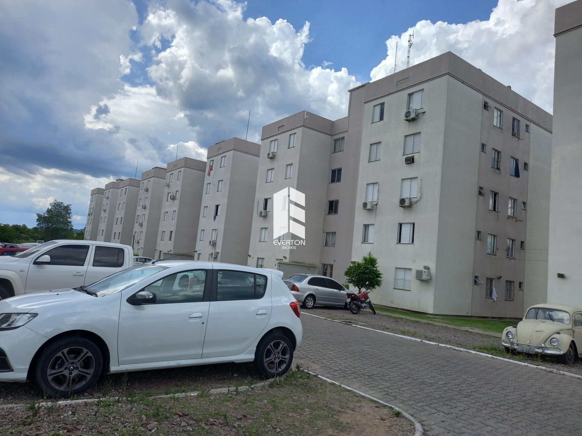 Apartamento de 2 quartos, 49m² no bairro Passo D'Areia, em Santa Maria | Eu Corretor