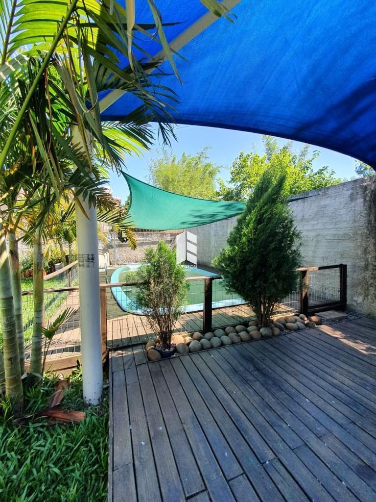Casa de 3 quartos, 180m² no bairro Camobi, em Santa Maria | Eu Corretor