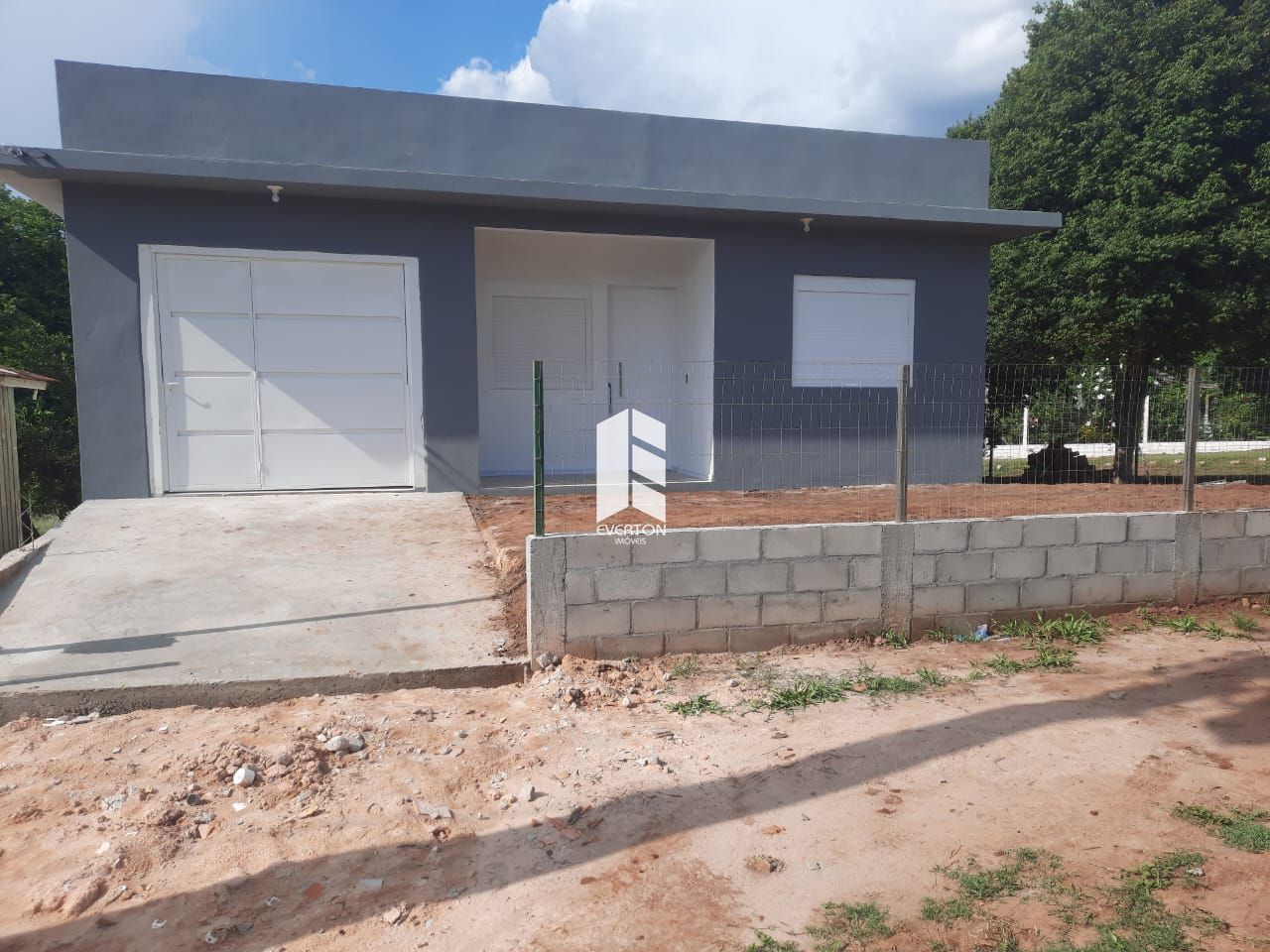 Casa de 2 quartos, 80m² no bairro Boca do Monte, em Santa Maria | Eu Corretor