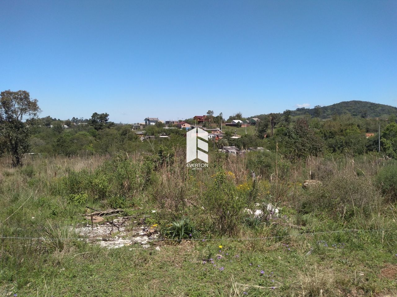 Terreno à venda Diácono João Luiz Pozzobon Santa Maria/RS