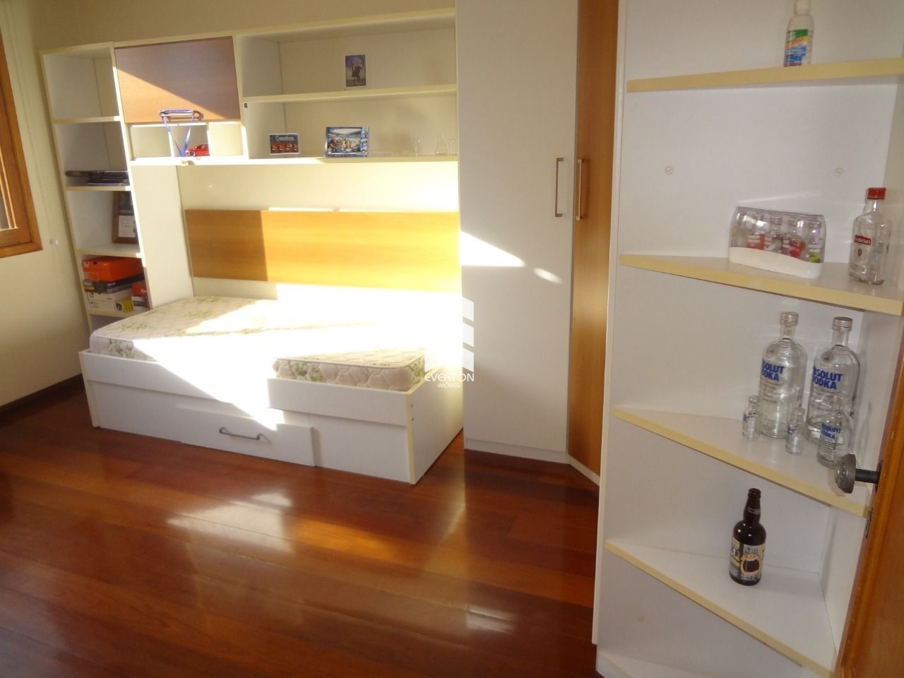 Apartamento de 4 quartos, 240m² no bairro Nossa Senhora Medianeira, em Santa Maria | Eu Corretor