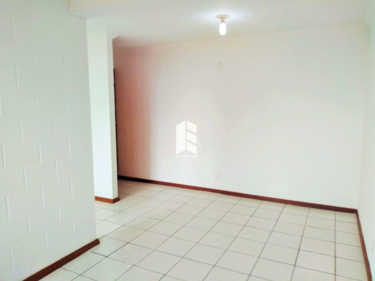 Apartamento de 2 quartos, 55m² no bairro Uglione, em Santa Maria | Eu Corretor