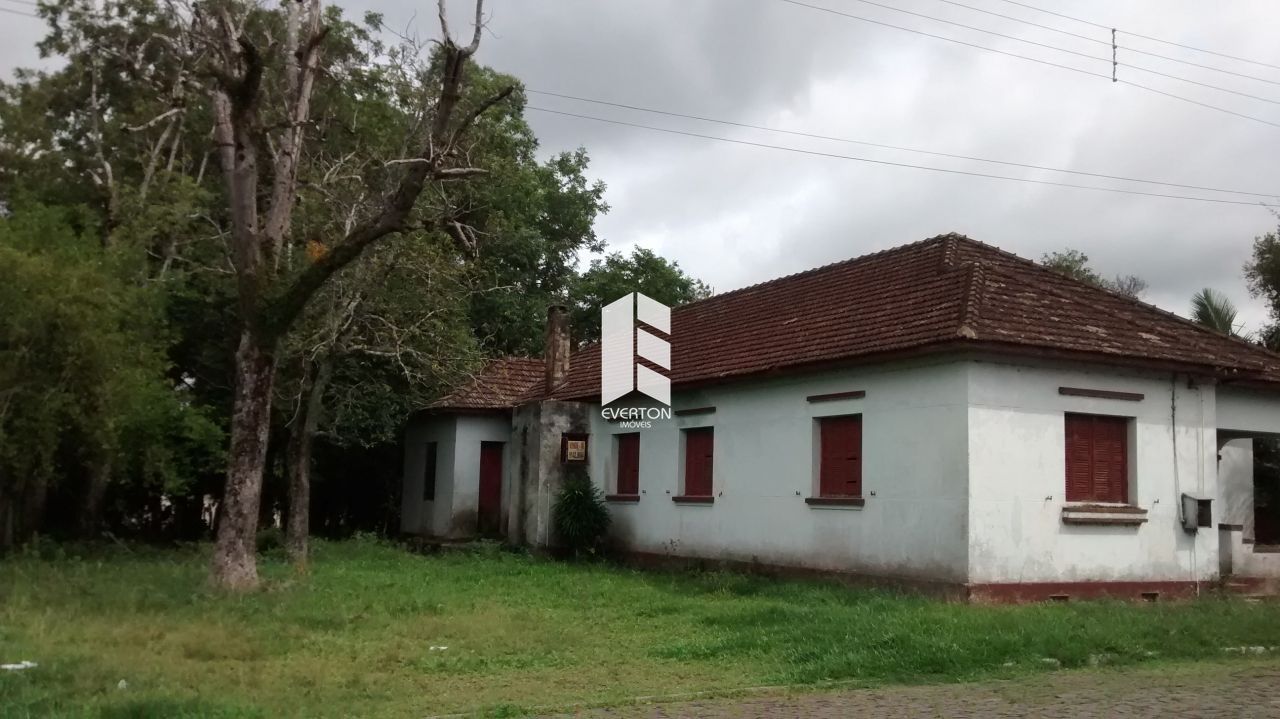 Casa de 4 quartos, 197m² no bairro Centro, em São Pedro do Sul | Eu Corretor