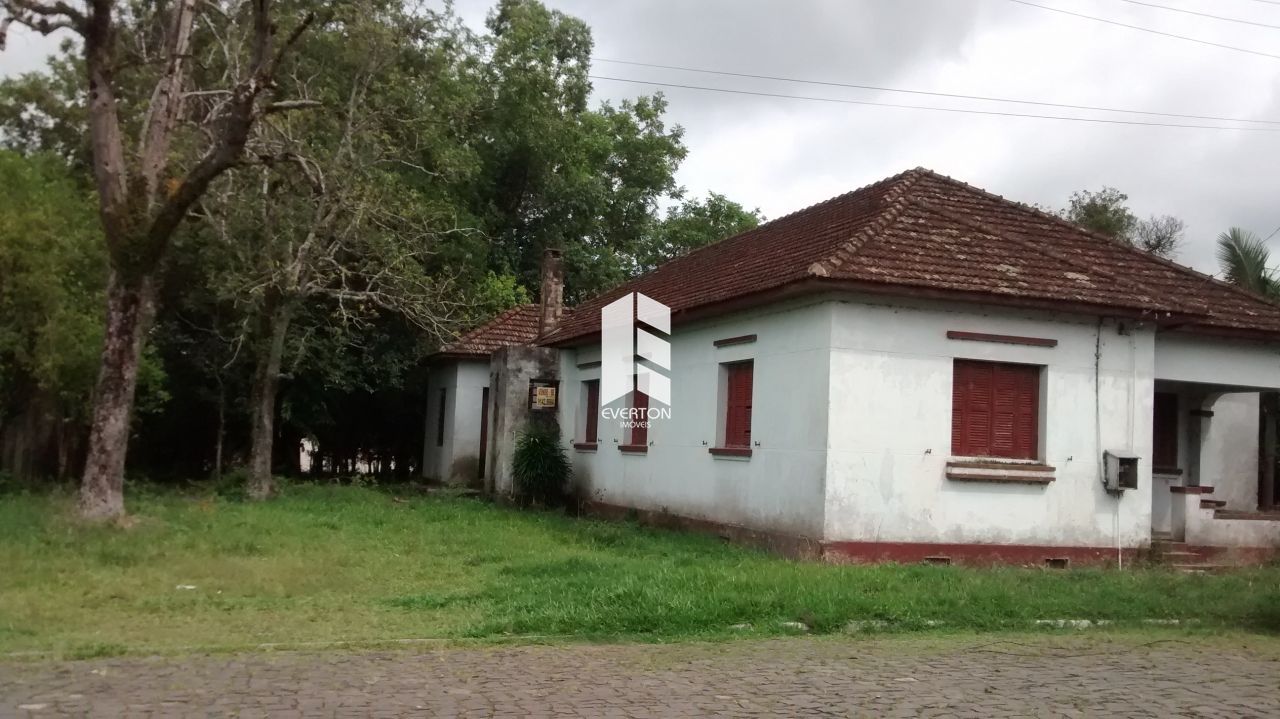 Casa de 4 quartos, 197m² no bairro Centro, em São Pedro do Sul | Eu Corretor