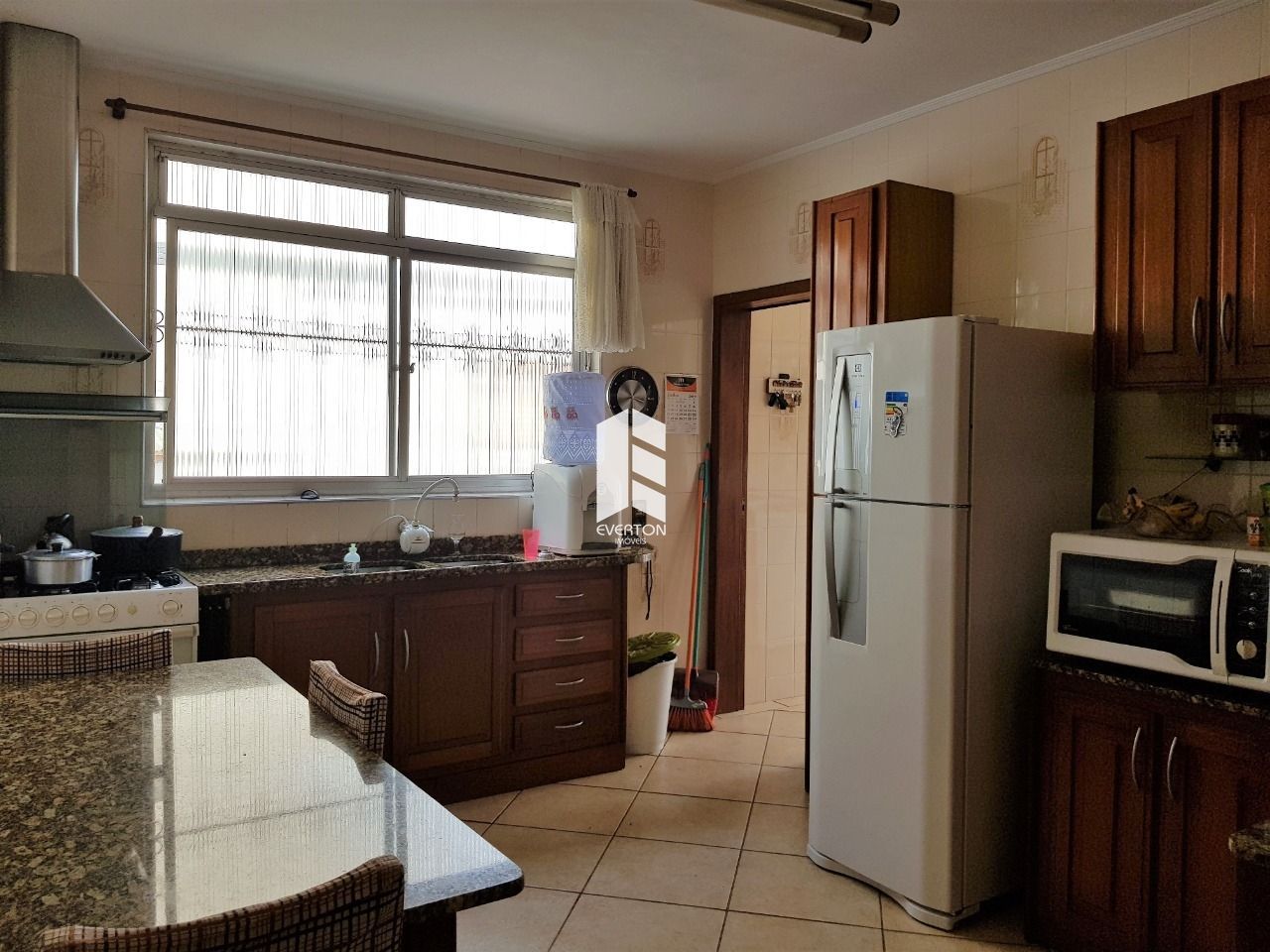 Apartamento de 3 quartos, 130m² no bairro Passo D'Areia, em Santa Maria | Eu Corretor