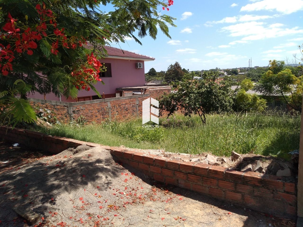 Lote/Terreno de 300m² no bairro Pinheiro Machado, em Santa Maria | Eu Corretor