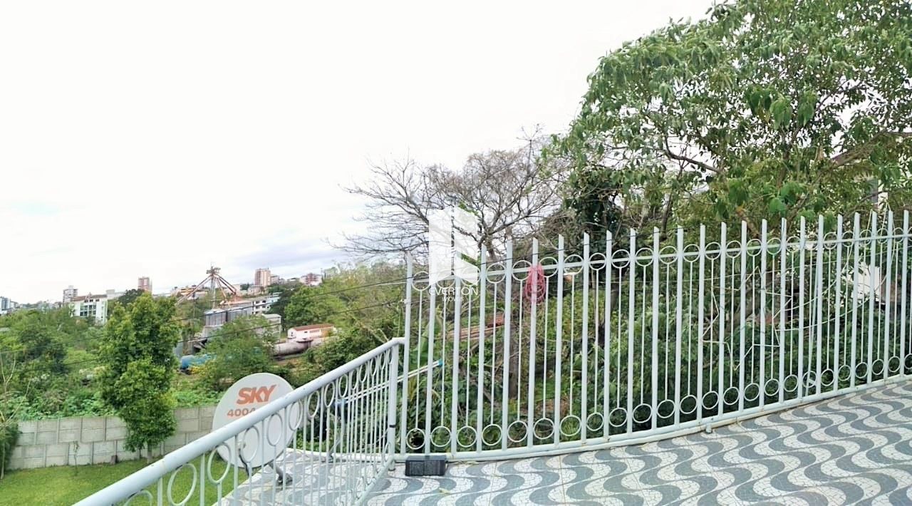 Casa de 3 quartos, 305m² no bairro Itararé, em Santa Maria | Eu Corretor