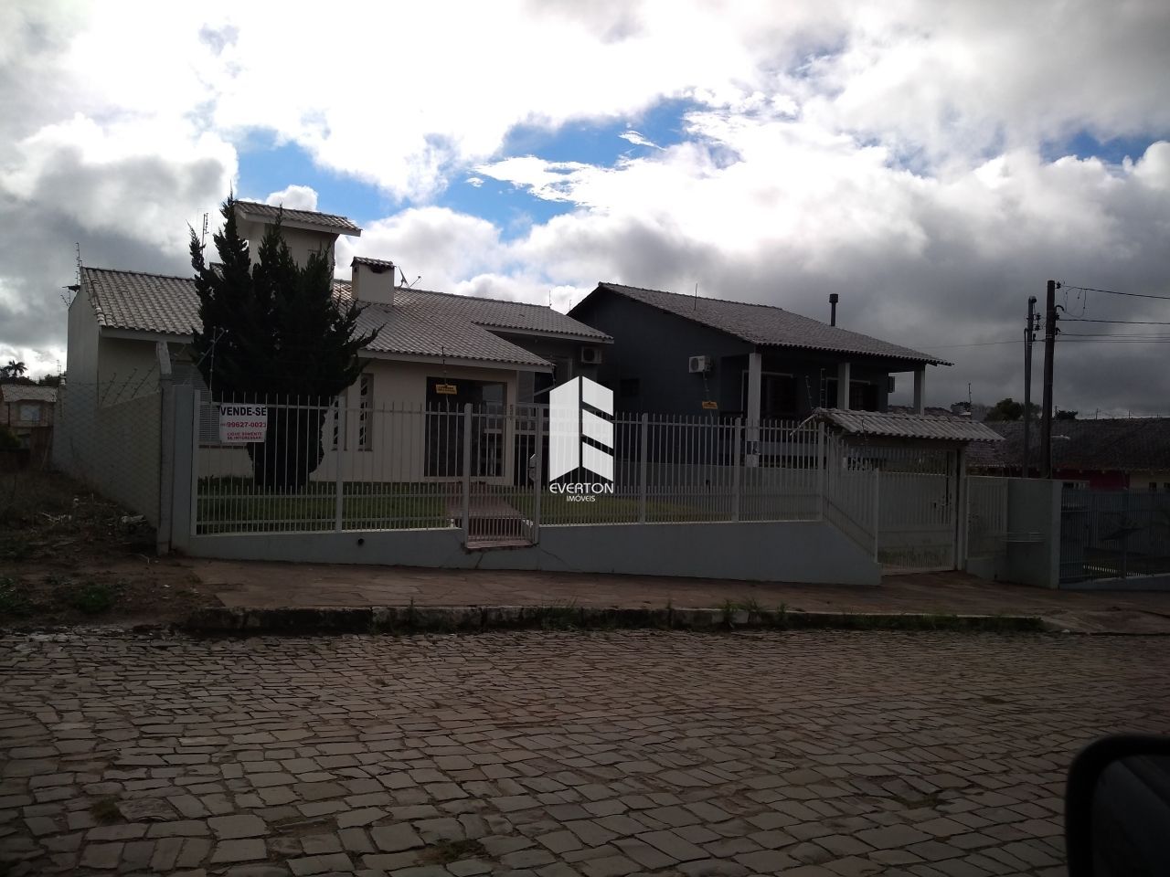 Casa 3 dormitórios à venda centro tupanciretã/rs