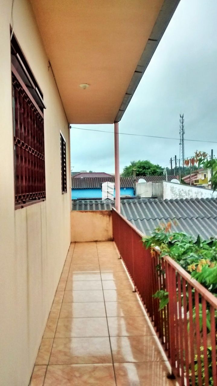 Casa de 3 quartos, 160m² no bairro Tancredo Neves, em Santa Maria | Eu Corretor