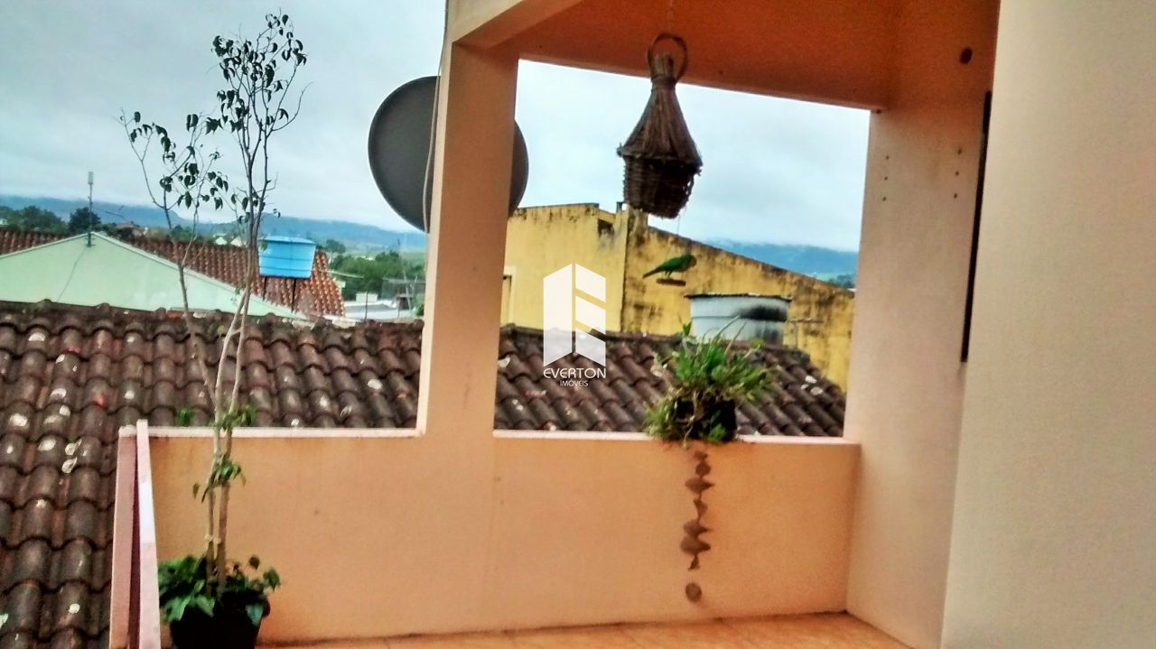 Casa de 3 quartos, 160m² no bairro Tancredo Neves, em Santa Maria | Eu Corretor