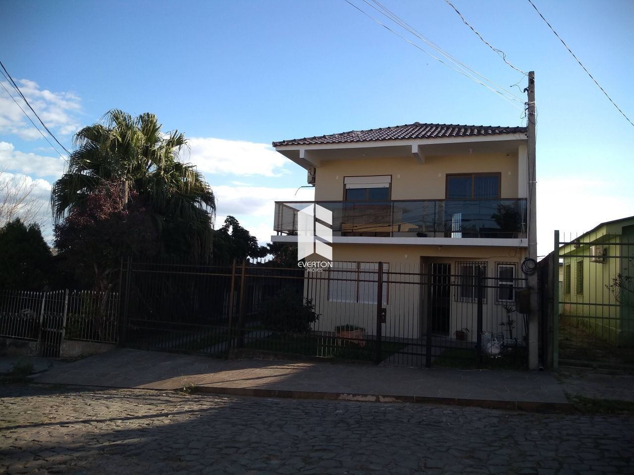 Edifício Residencial 5 dormitórios à venda São João Santa Maria/RS