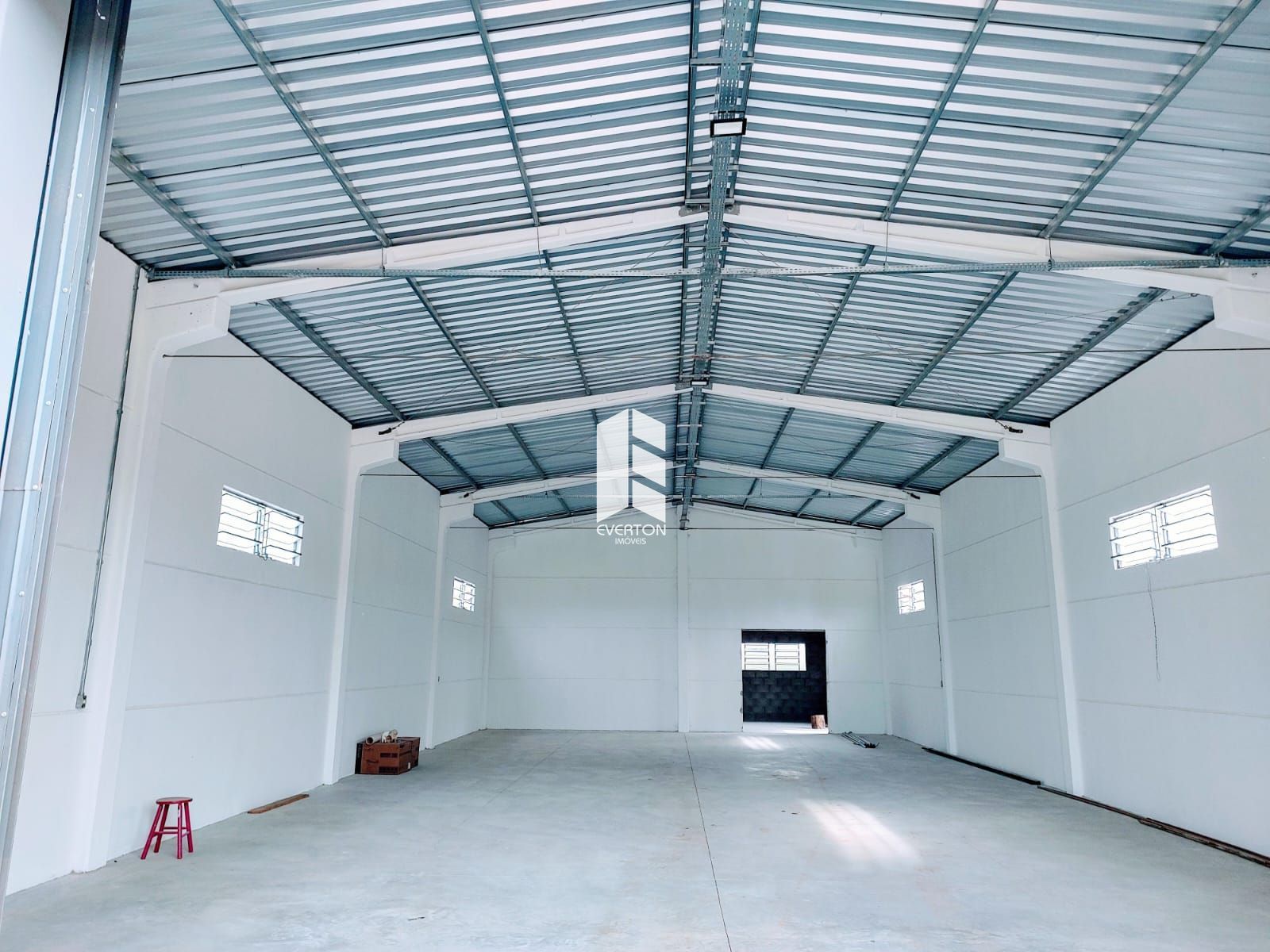 Pavilhão 1 dormitórios para vender ou alugar Pinheiro Machado Santa Maria/RS