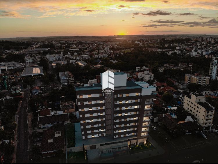 Apartamento de 3 quartos, 142m² no bairro Nossa Senhora de Lourdes, em Santa Maria | Eu Corretor