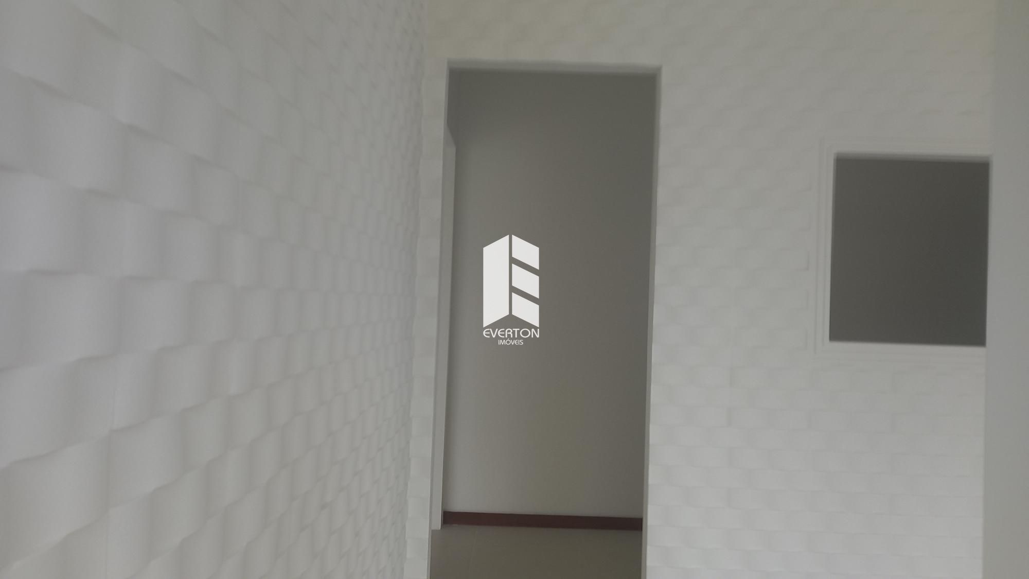 Loja / Salão / Ponto Comercial de 1 quarto, 43m² no bairro Camobi, em Santa Maria | Eu Corretor