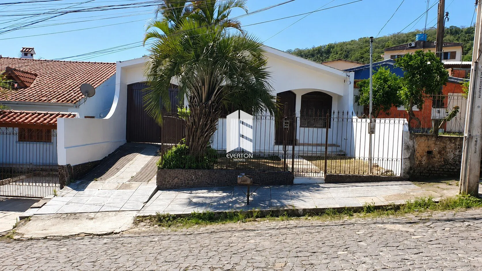 Casa espaçosa no Itararé para viver com tranquilidade e segurança todos os dias.