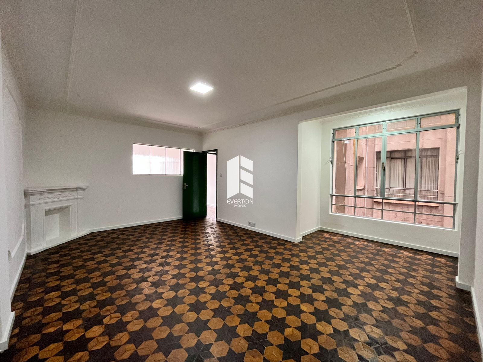 Apartamento de 2 quartos, 90m² no bairro Centro, em Santa Maria | Eu Corretor