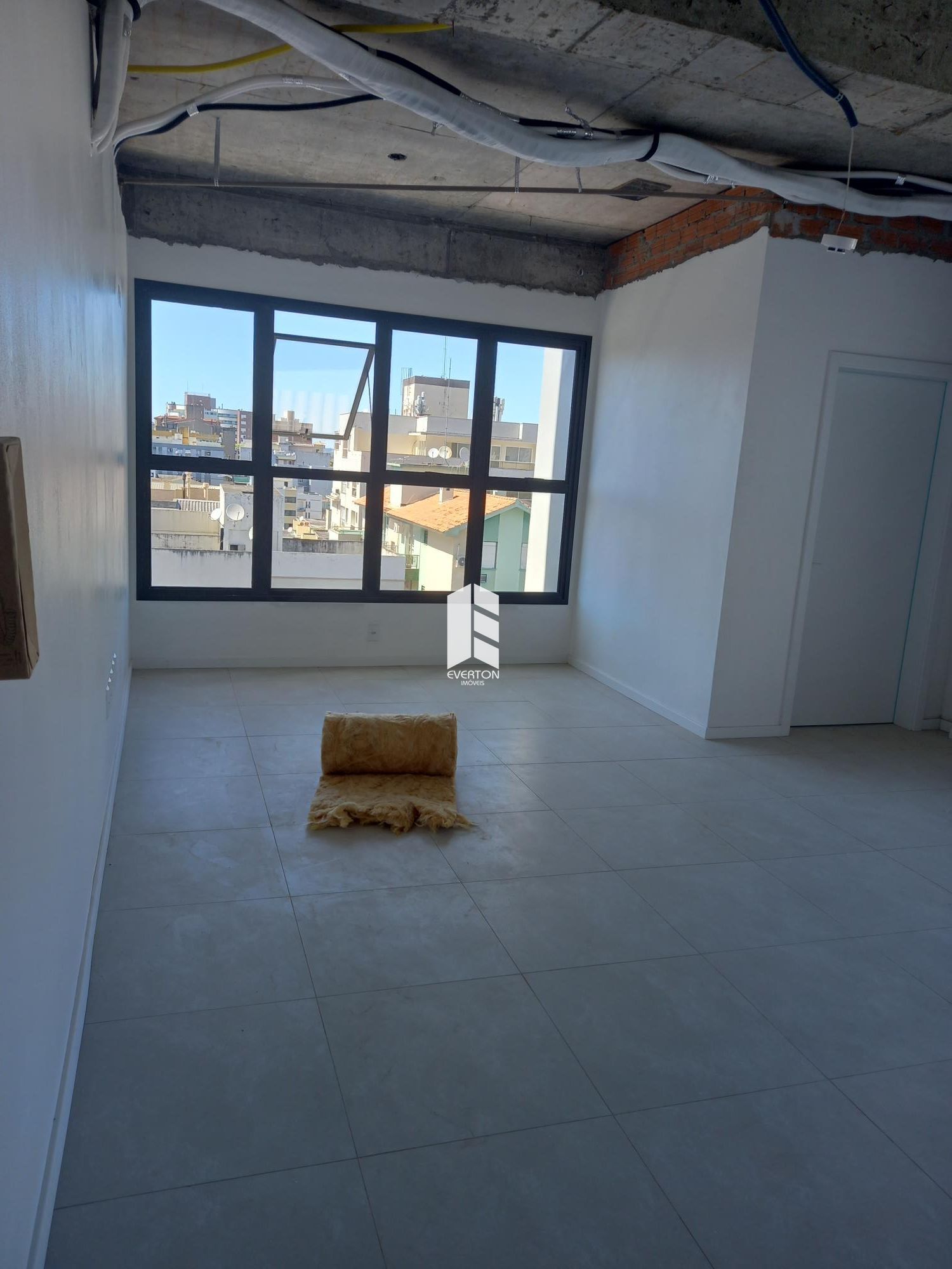 Sala Comercial de 1 quarto, 38m² no bairro Centro, em Santa Maria | Eu Corretor