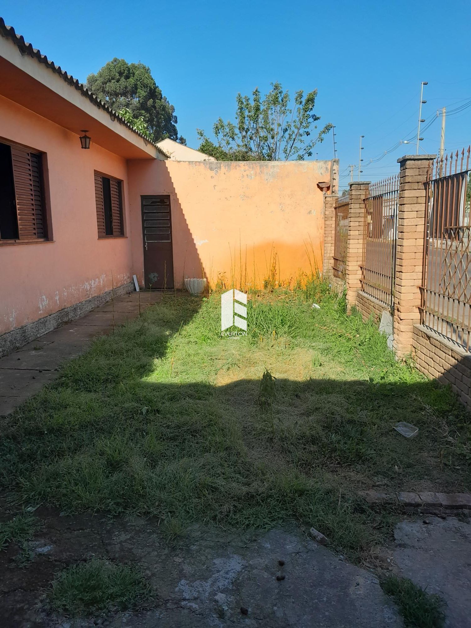 Casa 2 dormitórios à venda Nossa Senhora do Perpétuo Socorro Santa Maria/RS