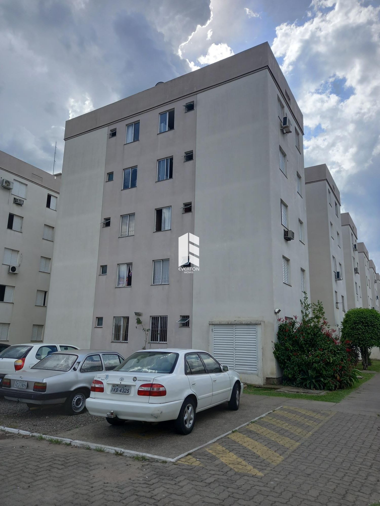 Apartamento de 2 quartos, 49m² no bairro Passo D'Areia, em Santa Maria | Eu Corretor