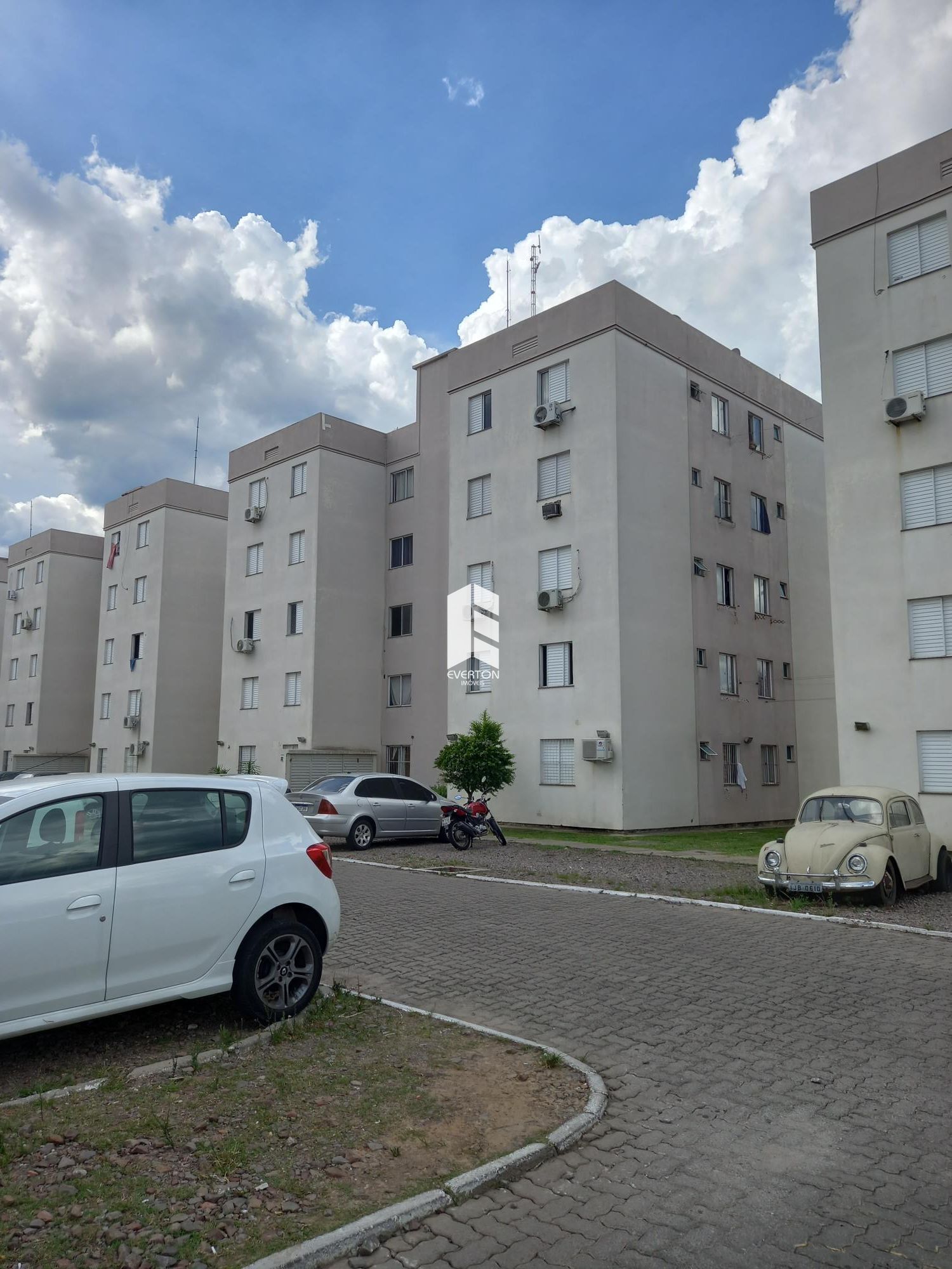 Apartamento de 2 quartos, 49m² no bairro Passo D'Areia, em Santa Maria | Eu Corretor