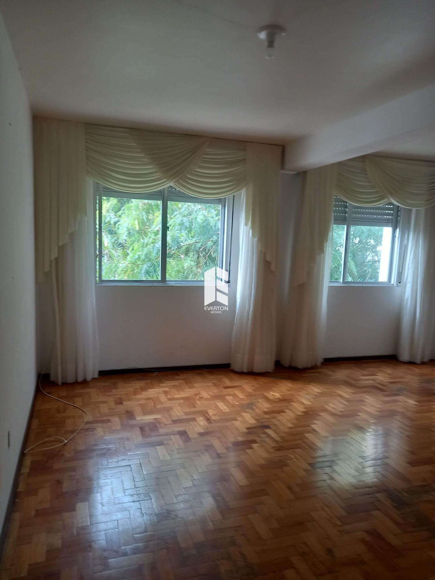 Apartamento de 2 quartos, 116m² no bairro Centro, em Santa Maria | Eu Corretor