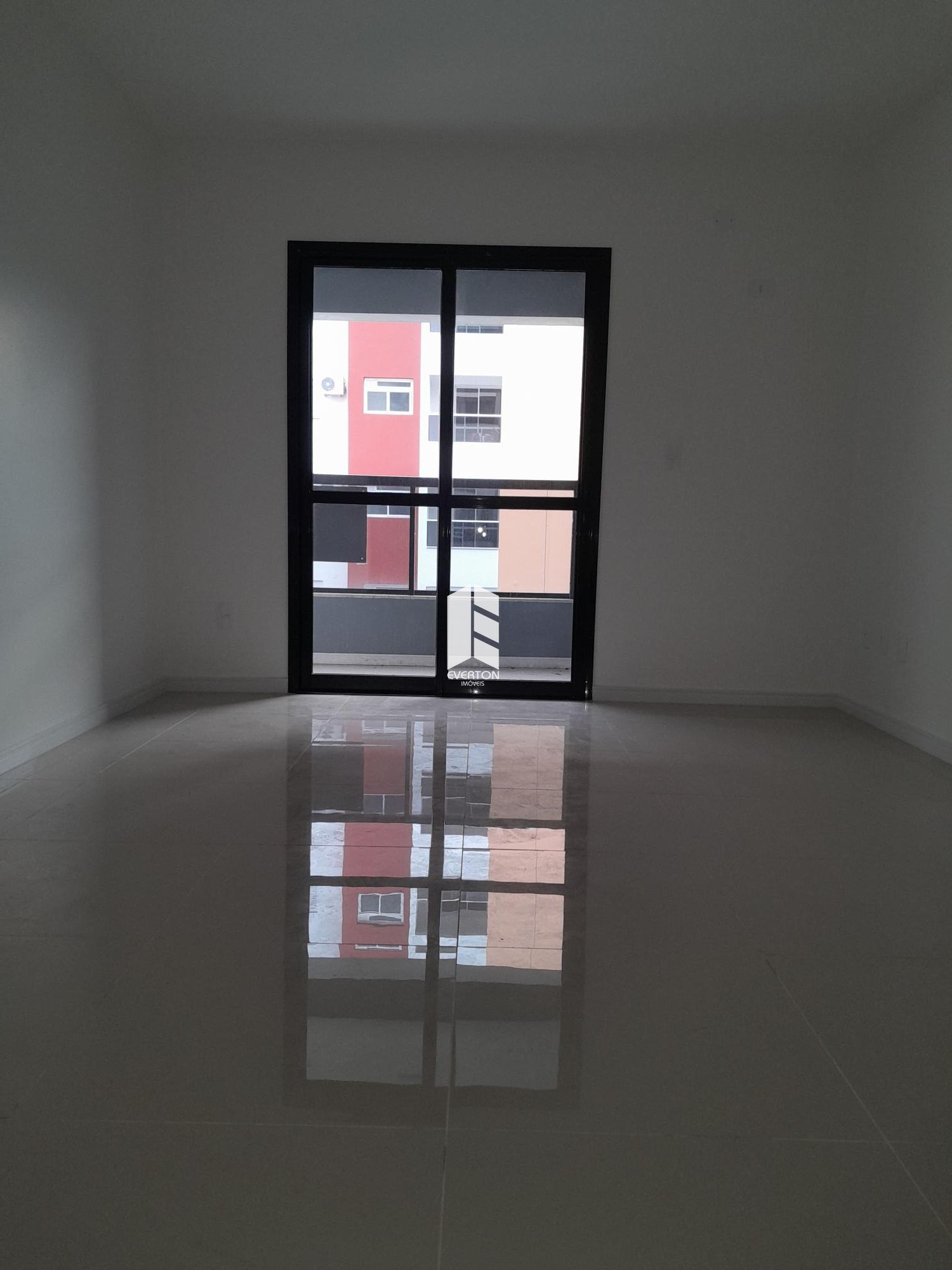 Apartamento de 3 quartos, 89m² no bairro Uglione, em Santa Maria | Eu Corretor