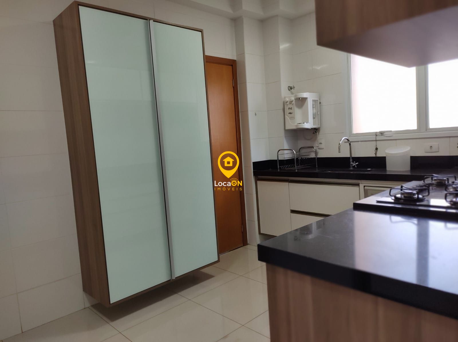 Apartamento para alugar com 3 quartos, 144m² - Foto 17