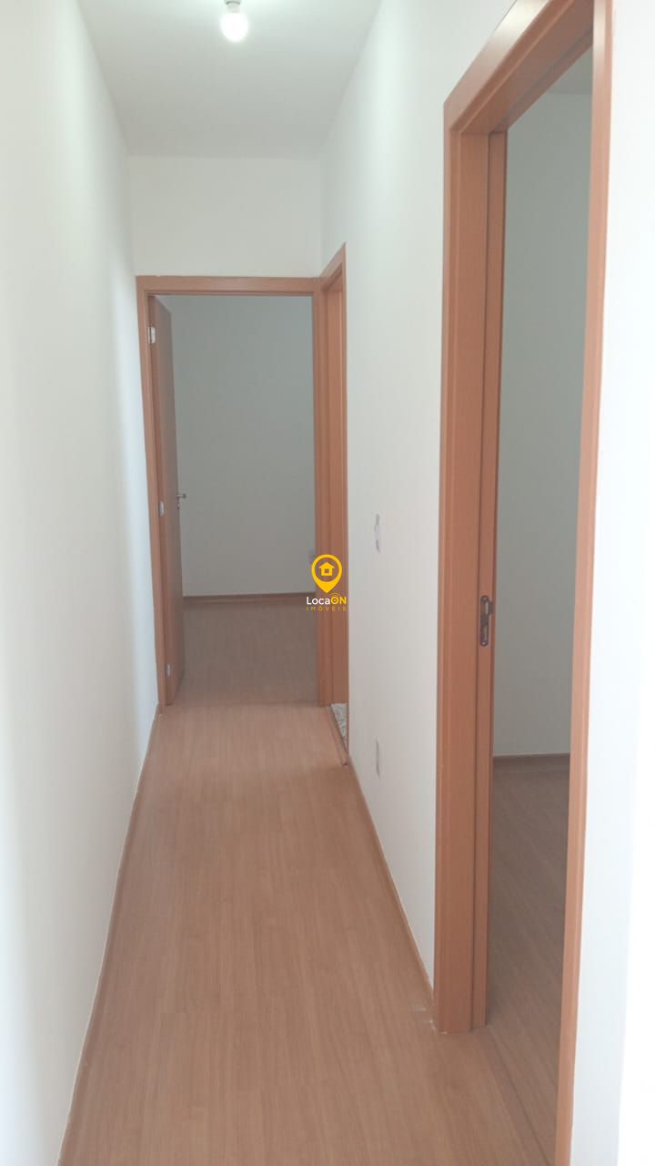 Apartamento com 2 dorm., 1 banheiro e ótima localização
