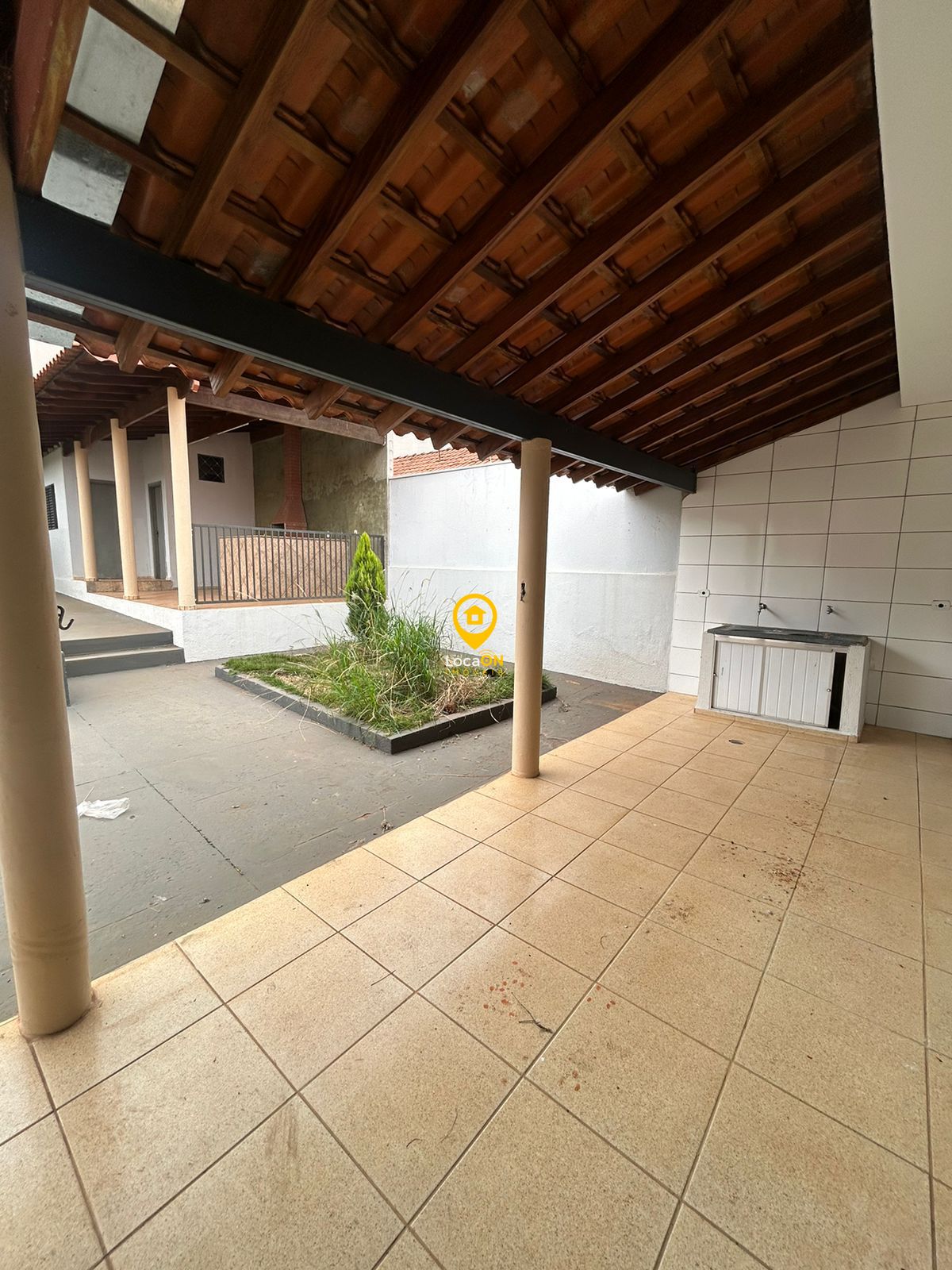 Casa para alugar com 3 quartos, 220m² - Foto 28