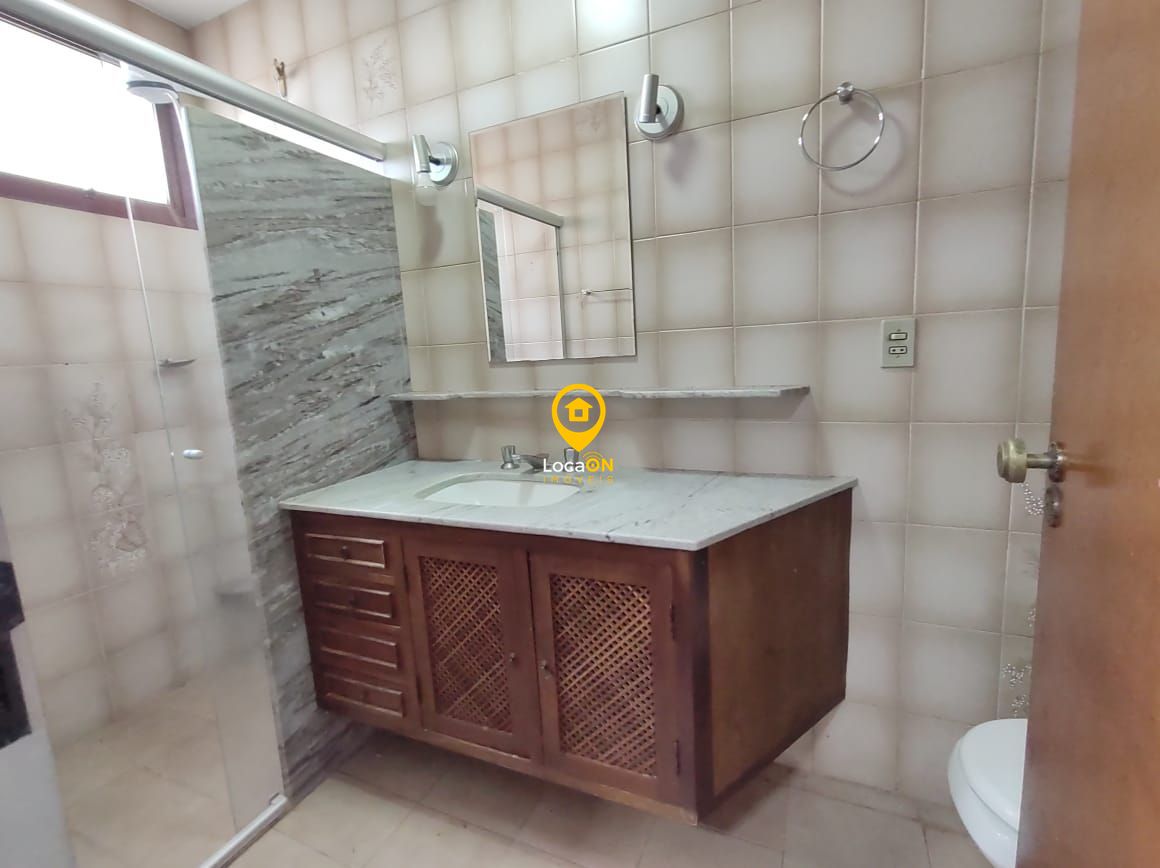 Aluga - apartamento no centro 3 dormitórios