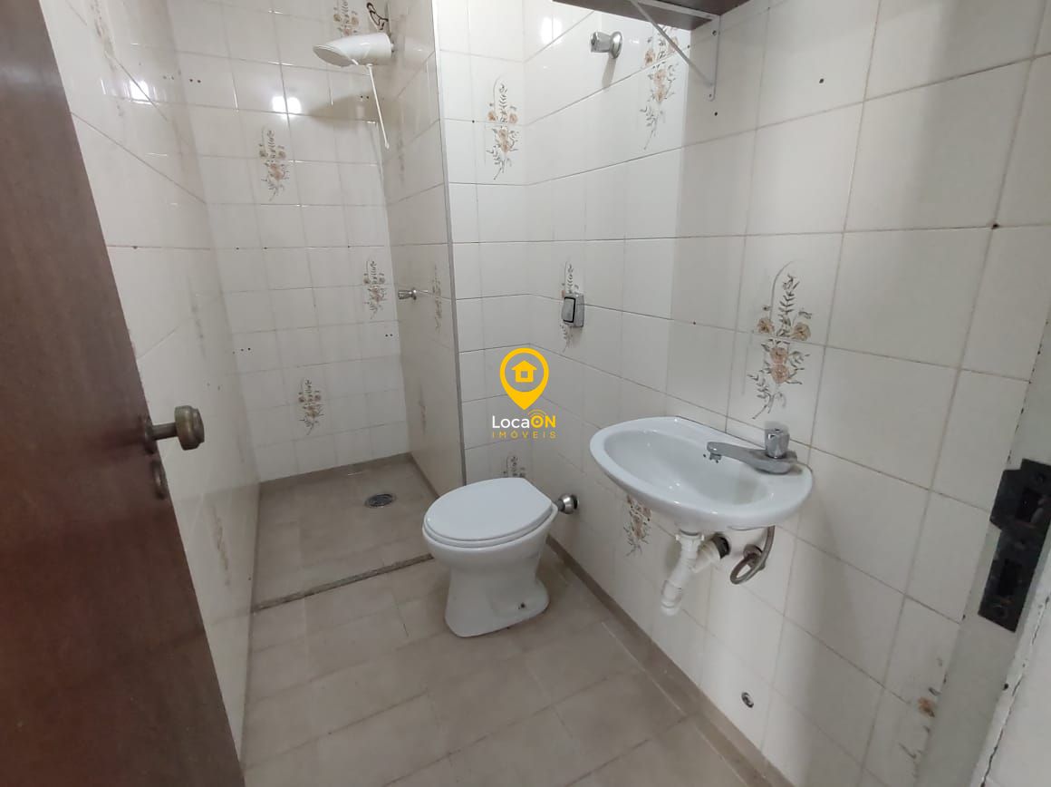 Aluga - apartamento no centro 3 dormitórios