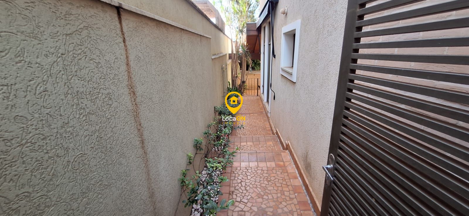 Casa de Condomínio para alugar com 4 quartos, 285m² - Foto 14