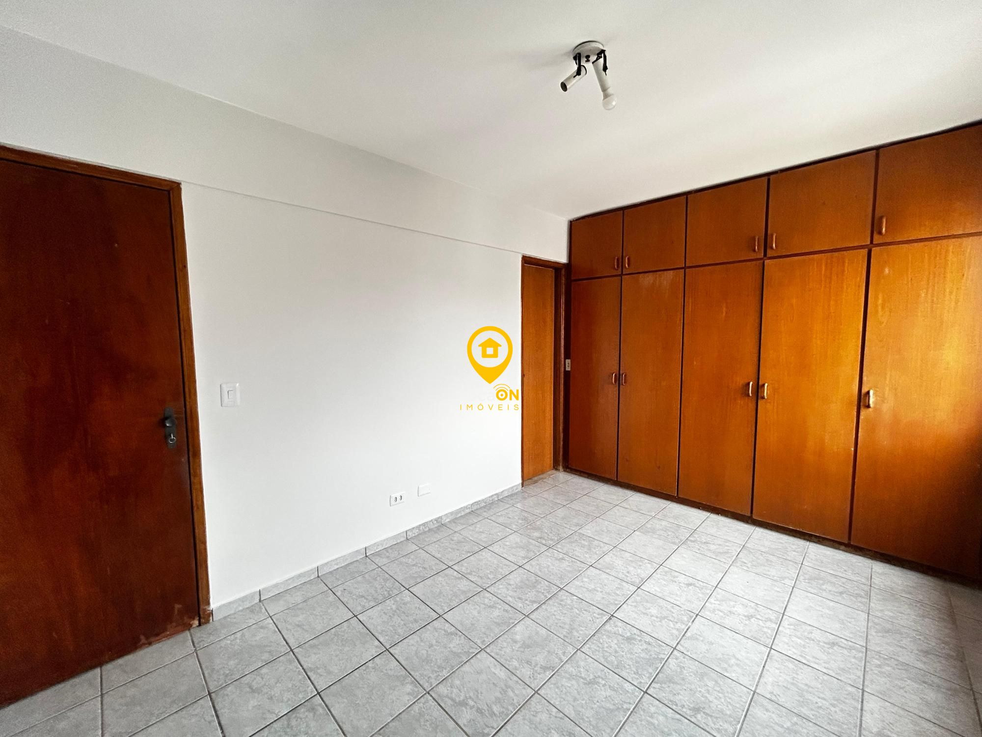 Apartamento para alugar com 3 quartos, 90m² - Foto 12