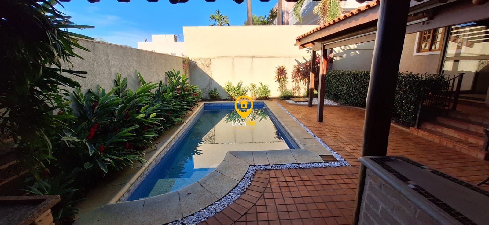 Casa de Condomínio para alugar com 4 quartos, 285m² - Foto 16