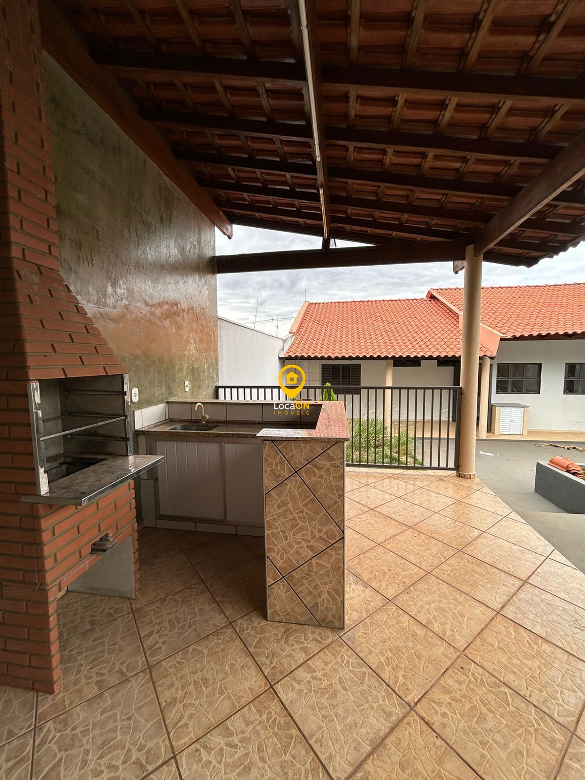 Casa para alugar com 3 quartos, 220m² - Foto 34