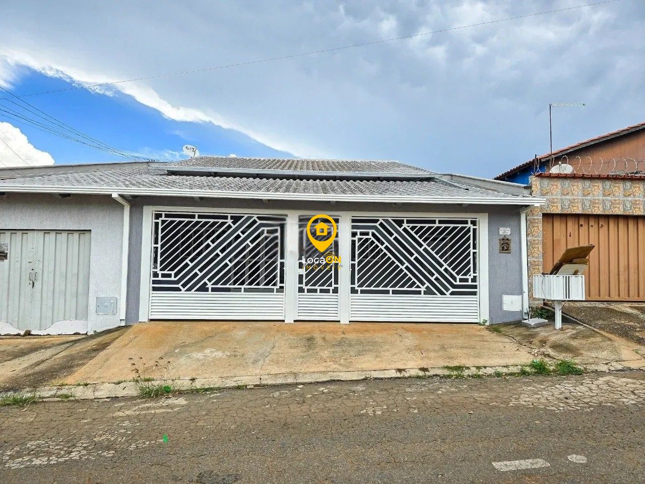 Casa, 3 quartos, 210 m² - Foto 1
