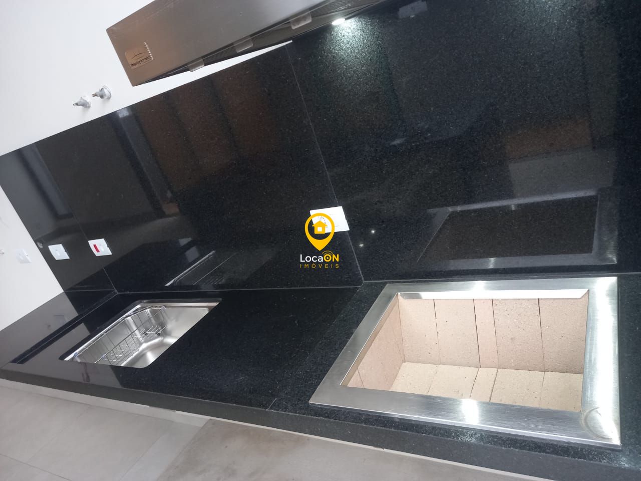 Vende - casa em condomíneo fechado - 3 siotes - bonfim pauli