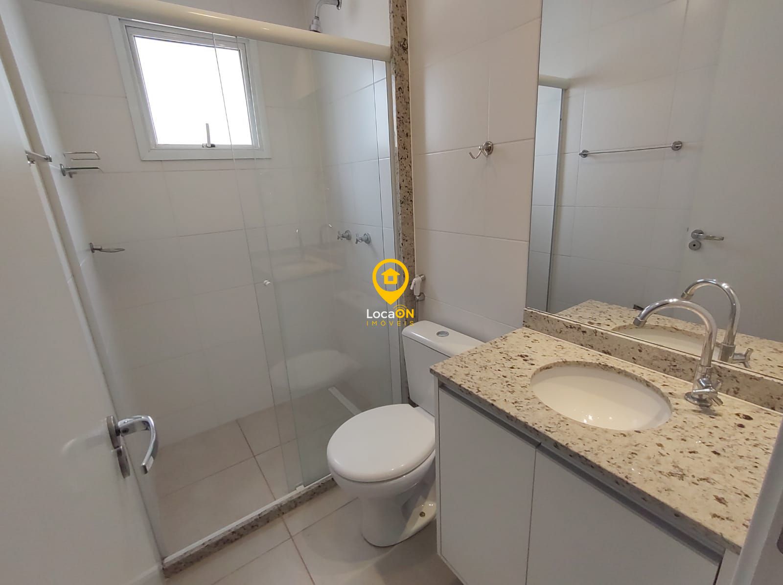 Apartamento para alugar com 2 quartos, 65m² - Foto 11