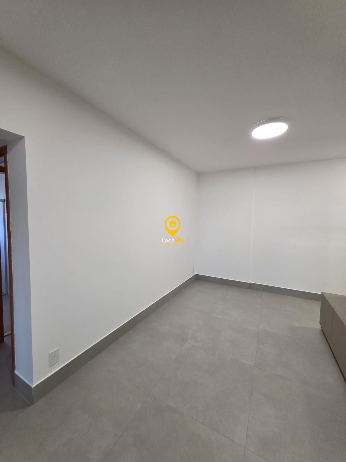 Apartamento para alugar com 2 quartos, 80m² - Foto 12