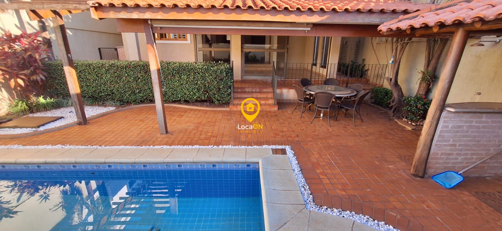 Casa de Condomínio para alugar com 4 quartos, 285m² - Foto 19