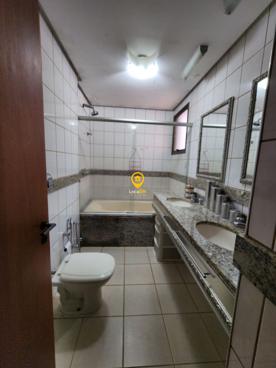 Apartamento para alugar com 3 quartos, 150m² - Foto 6