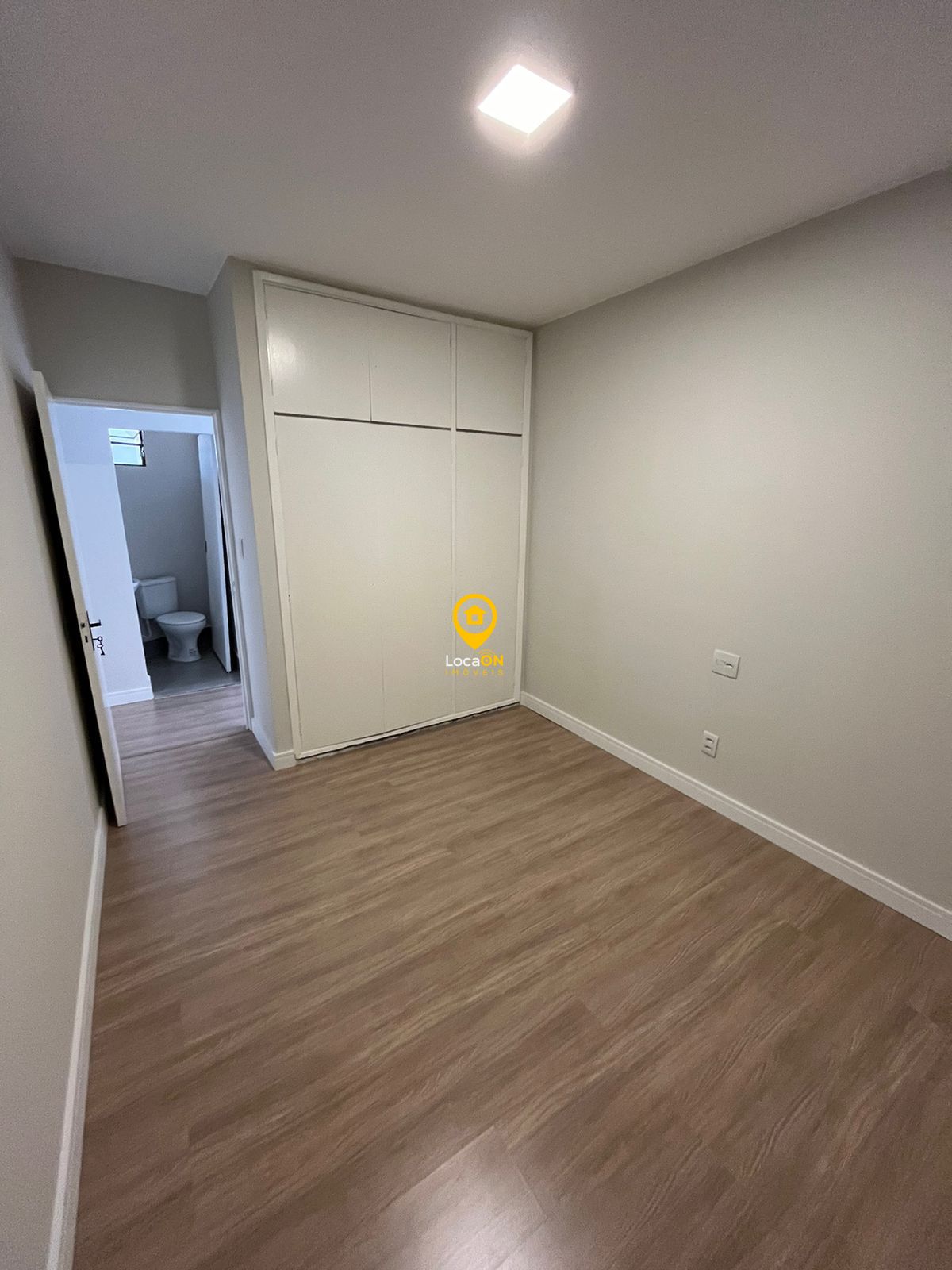 Apartamento à venda com 2 quartos, 70m² - Foto 5