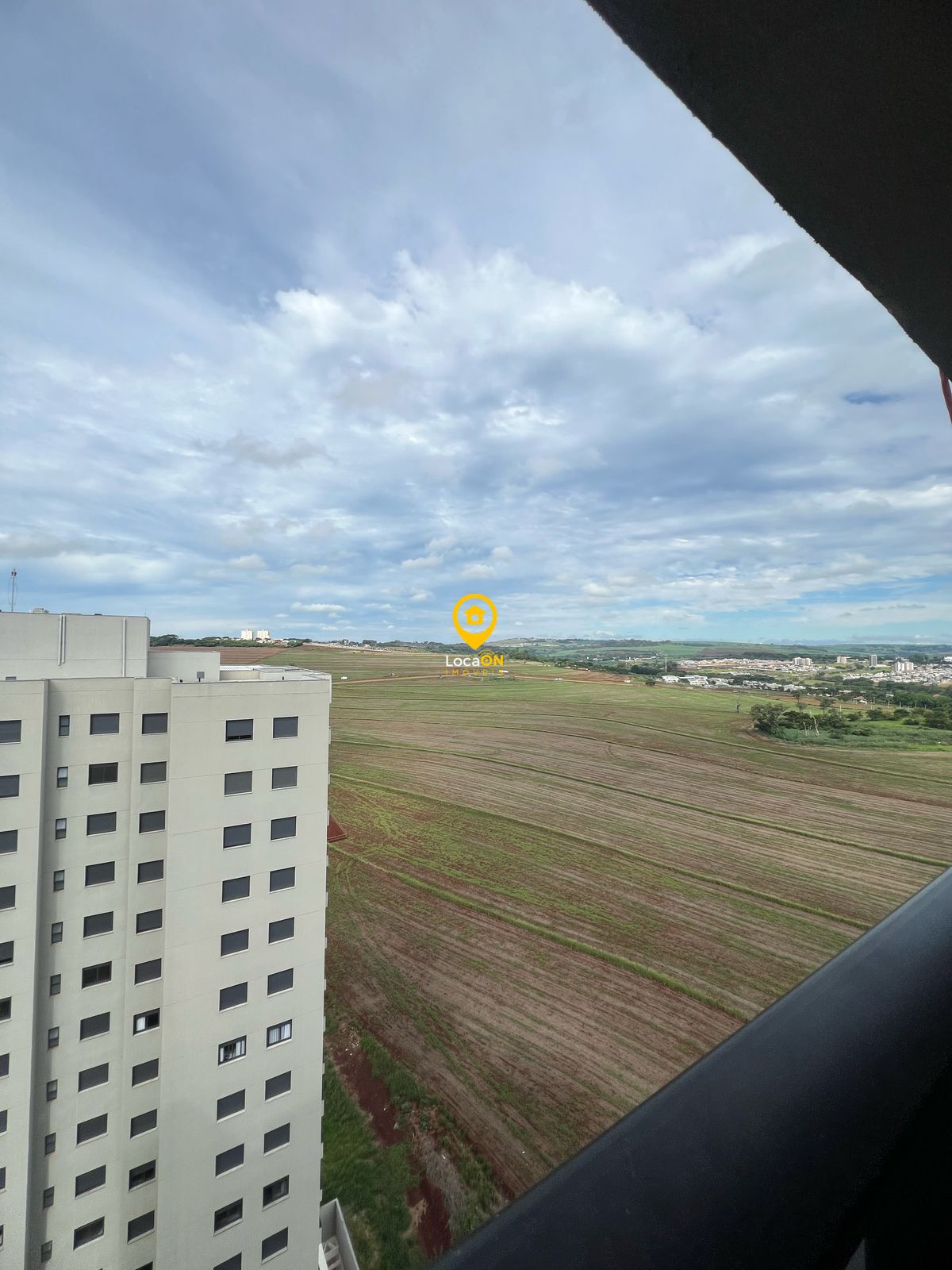 Aluga- apartamento 2 dormitórios no jd. Olhos d'água