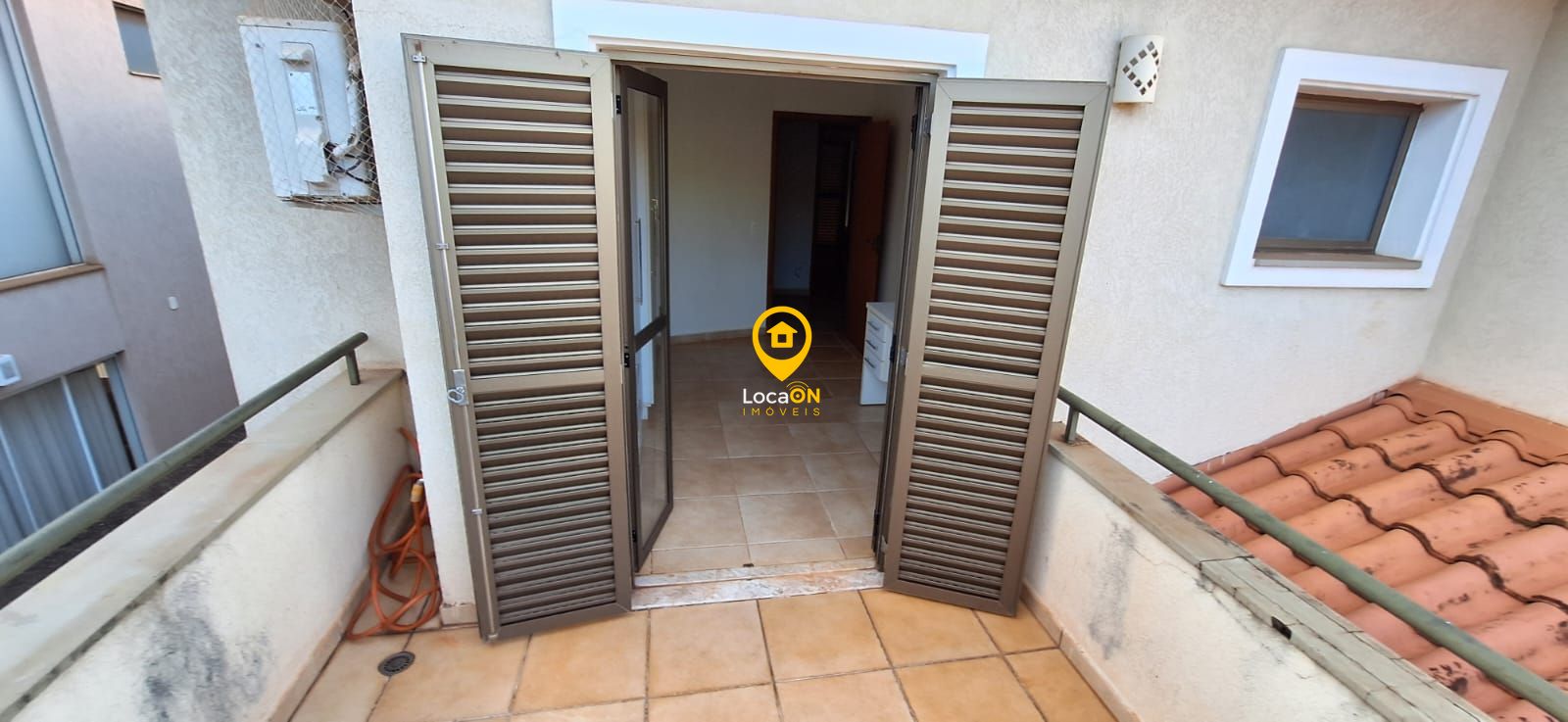 Casa de Condomínio para alugar com 4 quartos, 285m² - Foto 26