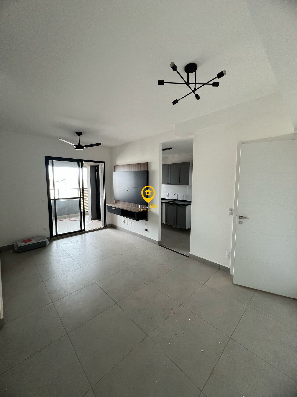 Aluga- apartamento 2 dormitórios no jd. Olhos d'água